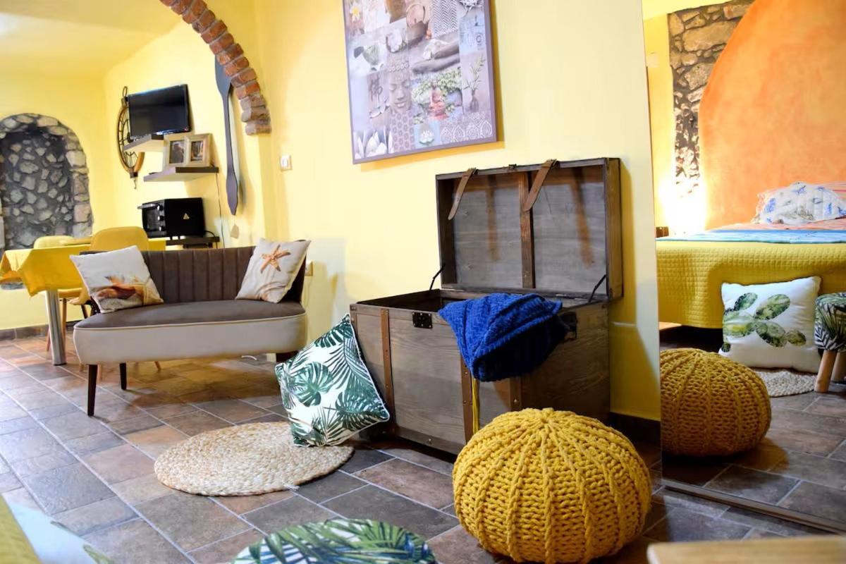 Agriturismo Su'E Lentu بوسا المظهر الخارجي الصورة